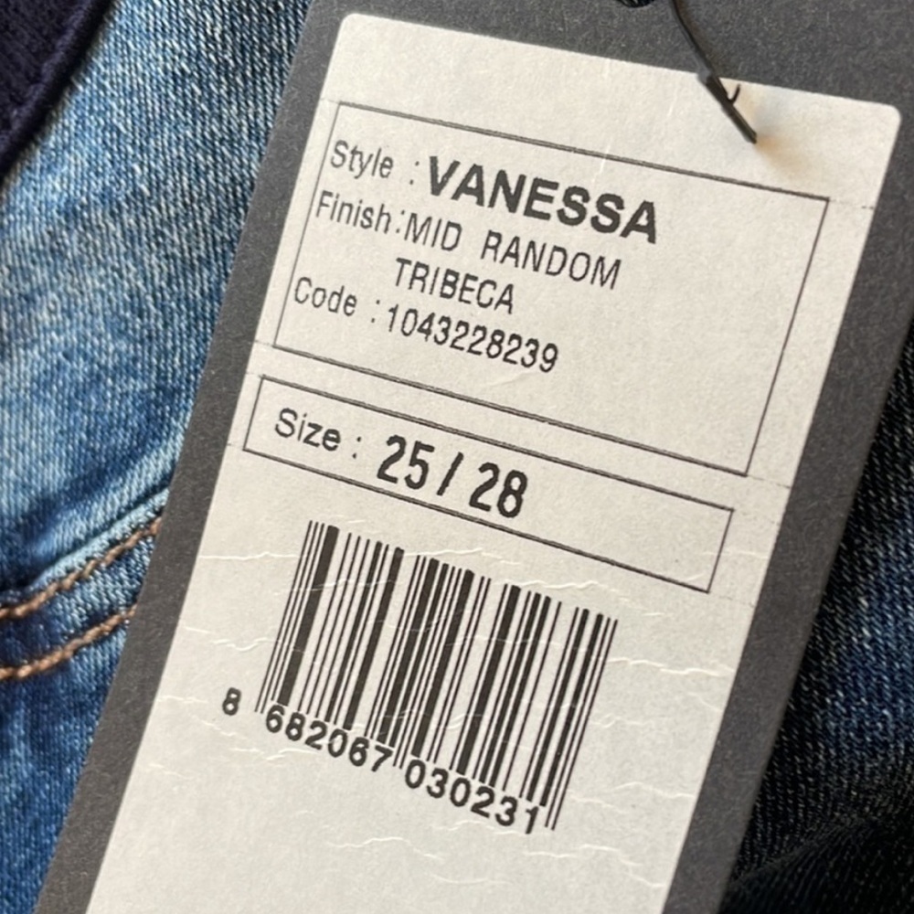 Mavi Maternity Jeans - Picture 2 of 3